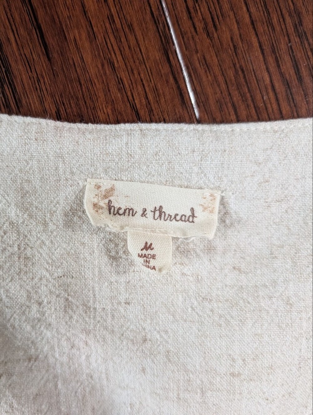 Hem & Thread Linen Set - Picture 2 of 7